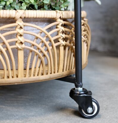 Sidobord/Vagn Flätad Bambu Med Hjul från Chic Antique