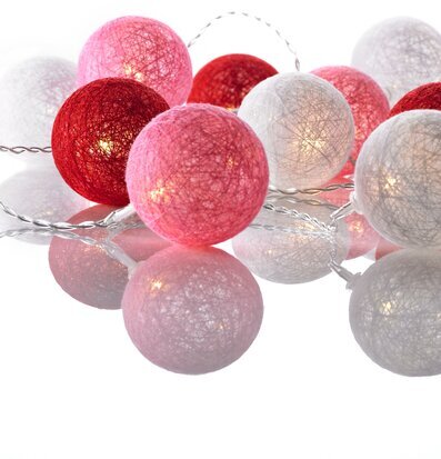 Twix LED Ljusslinga Röd från Markslöjd med färgglada bollar