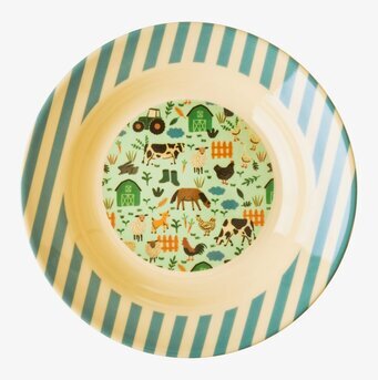 Djup Tallrik Blue Farm Print från Rice med lantbruksmotiv