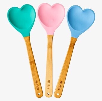 Hjärtformad Slev Silikon från Rice med bambuhandtag i köket