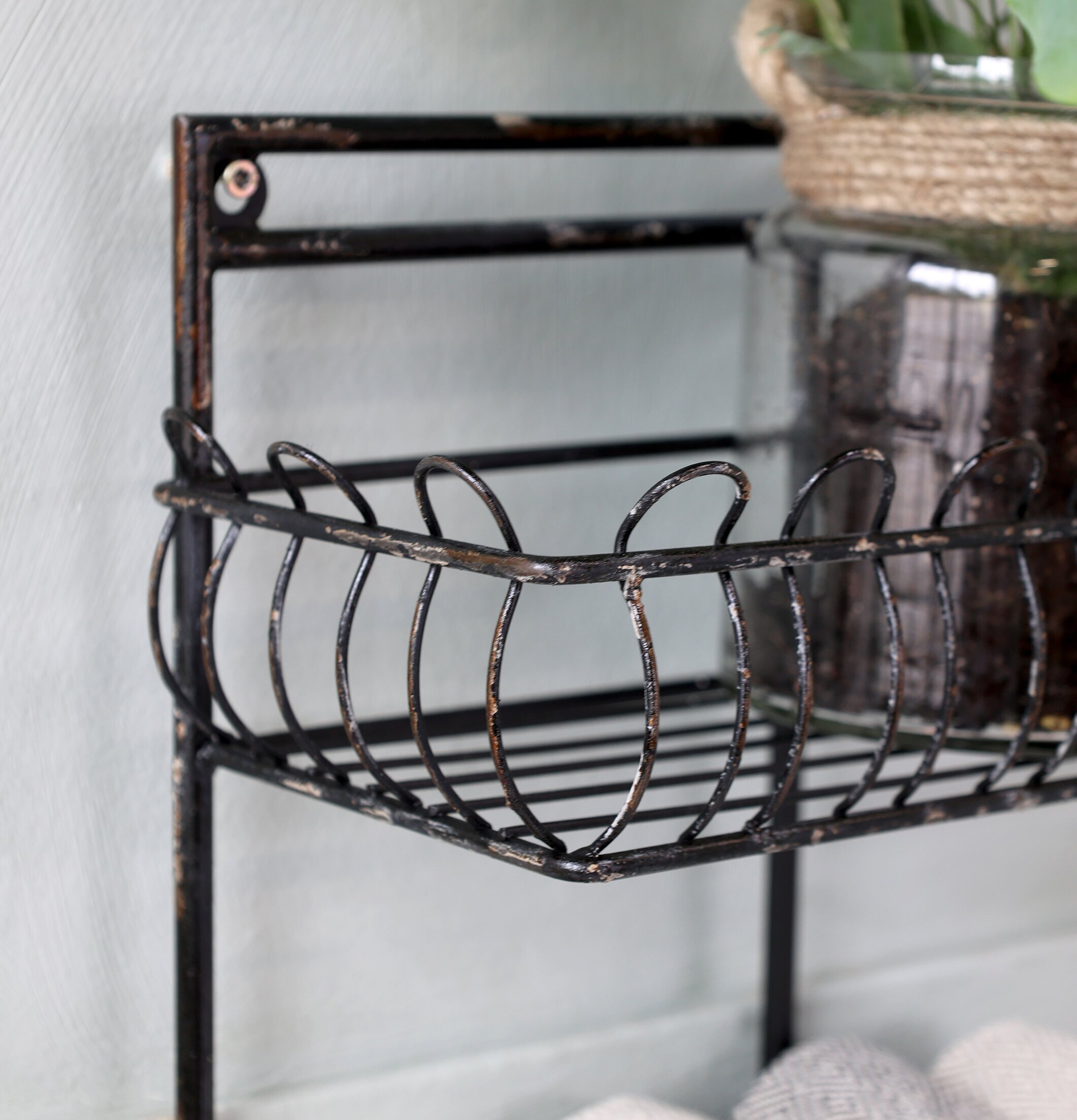 Vägghylla Fil De Fer Reol Antiksvart från Chic Antique