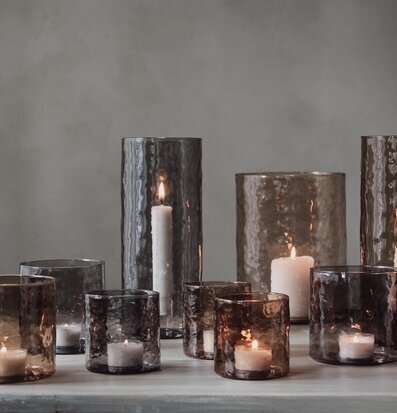 Bild av eleganta glaslyktor för stämningsfull atmosfär