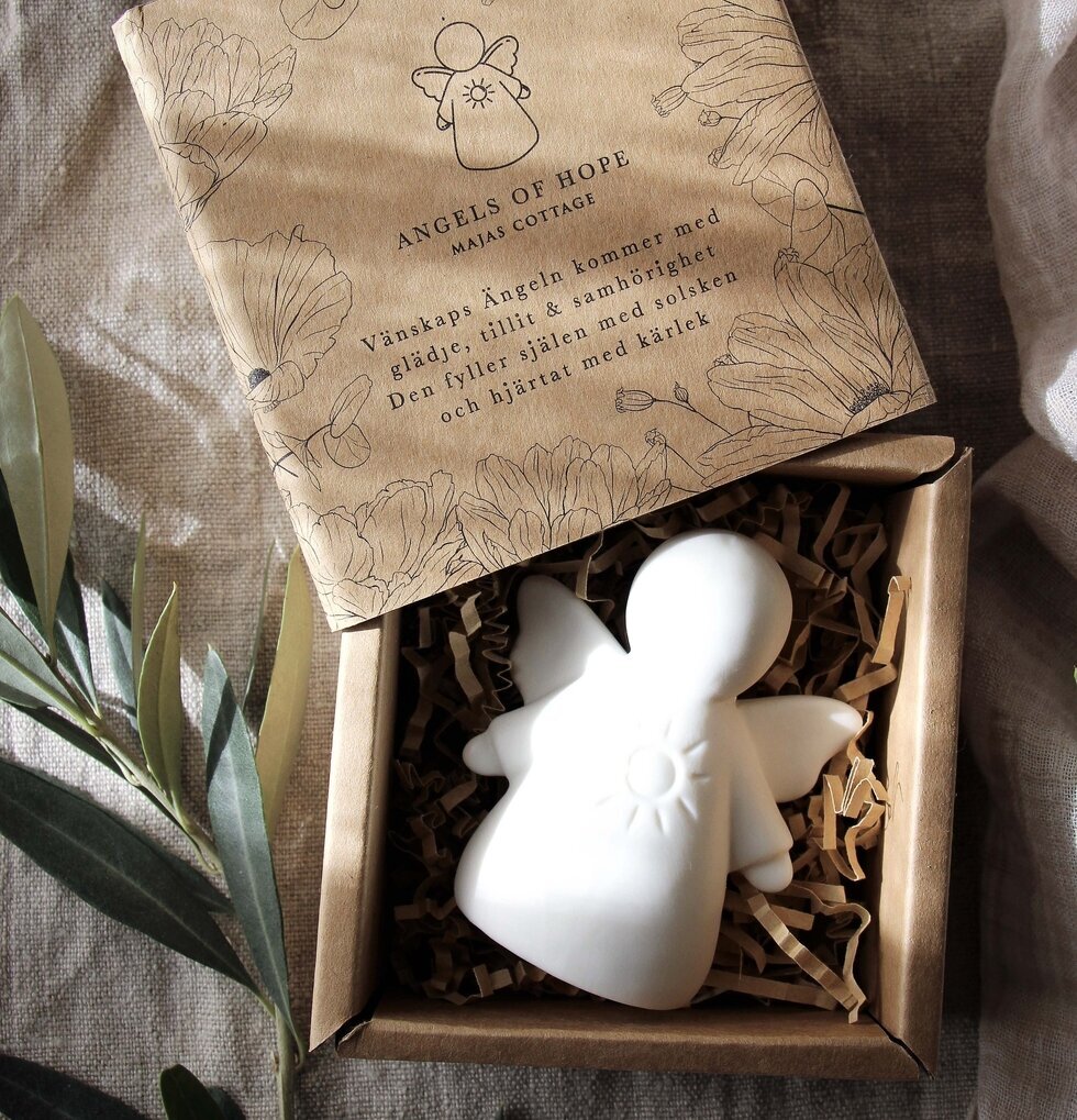 Ängel Vänskap Inkl Gåvobox från Majas Cottage med solrelief