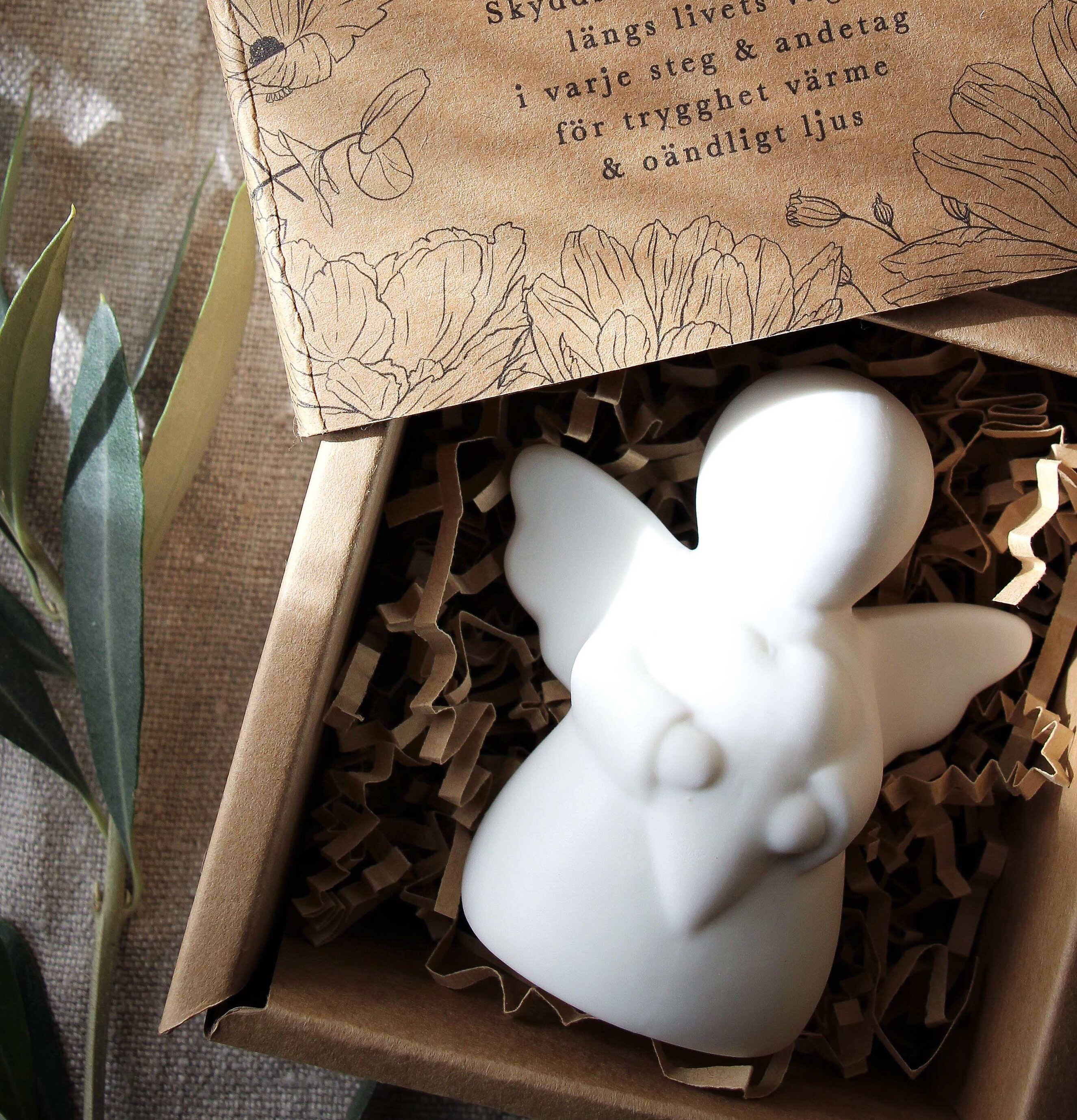 Skyddsängeln Inkl Gåvobox från Majas Cottage med hjärta