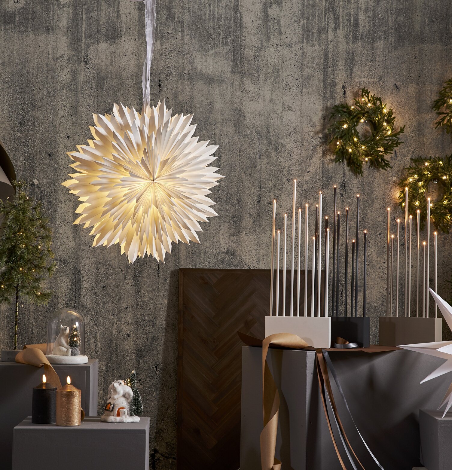 Pappersstjärna Ice Vit Ø70 Cm från Star Trading i vinterscen