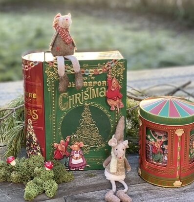 Foto av charmiga juldekorationer och nostalgiska motiv