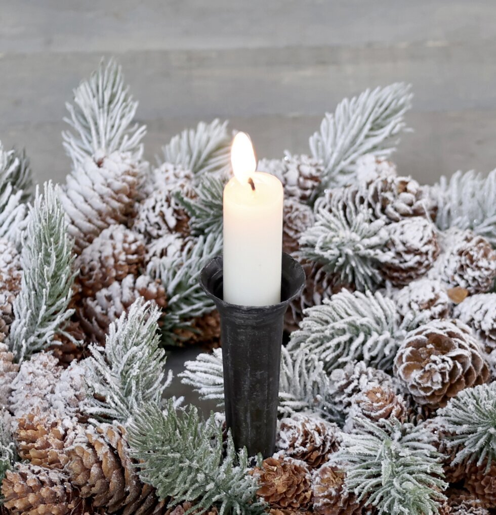 Ljushållare Spjut Antiksvart från Chic Antique i vinterkrans