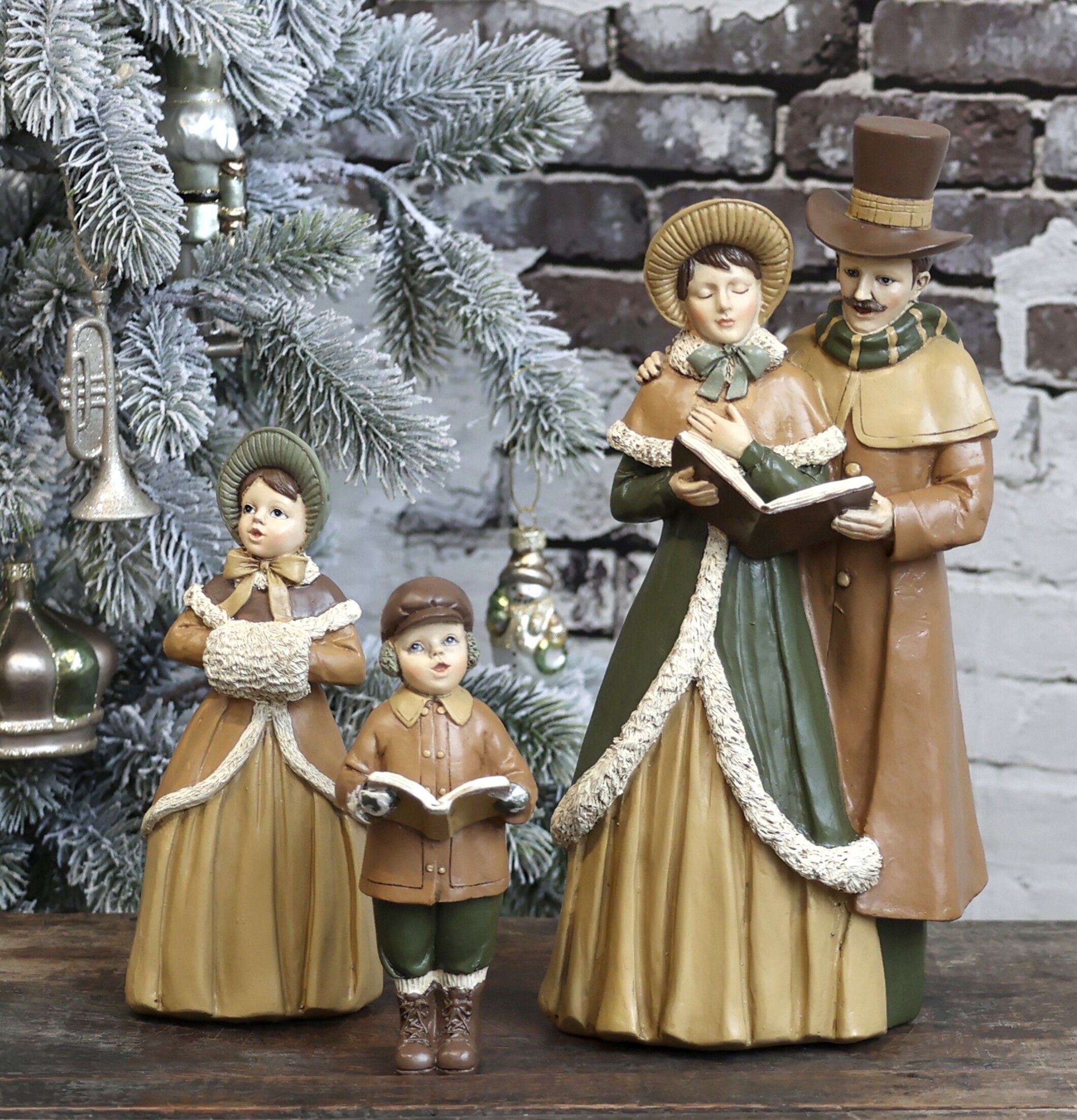 Julkör Antique Caramel från Chic Antique i historiska kläder