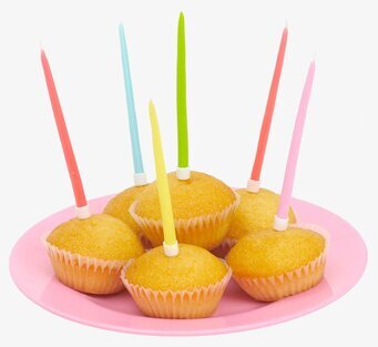 Stora Tårtljus från Rice på cupcakes med vita pappersformar