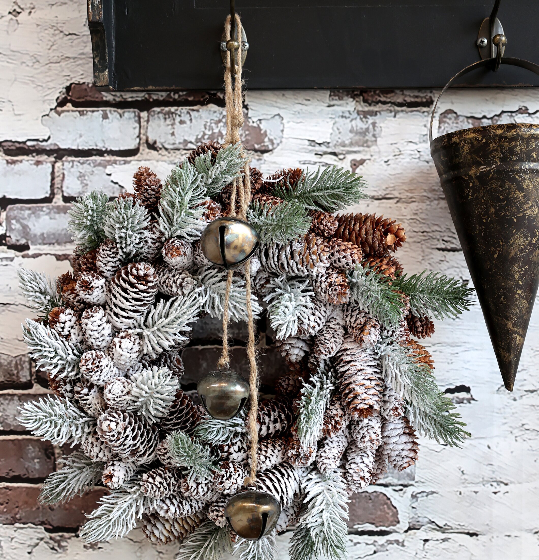 Klockor M.Jutesnöre Antik Mässing från Chic Antique hänger