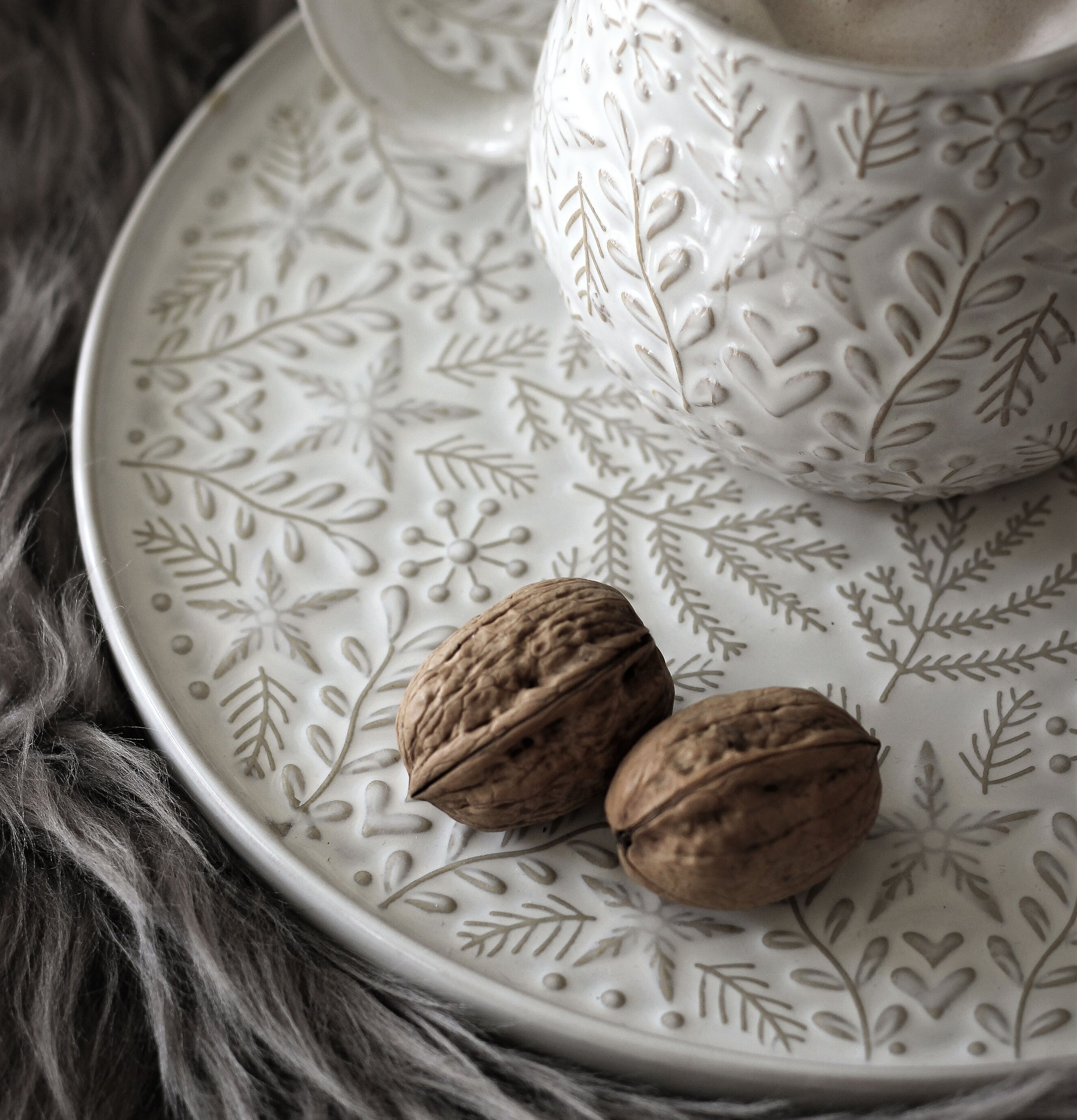 Tallrik Winter Heart - Majas Cottage, vit med vintermotiv