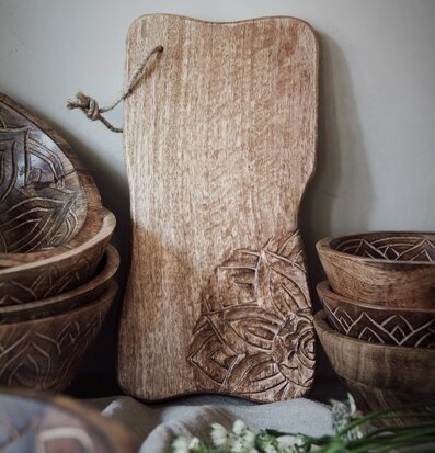 Skärbräda Fleur Liten från Majas Cottage med blommönster