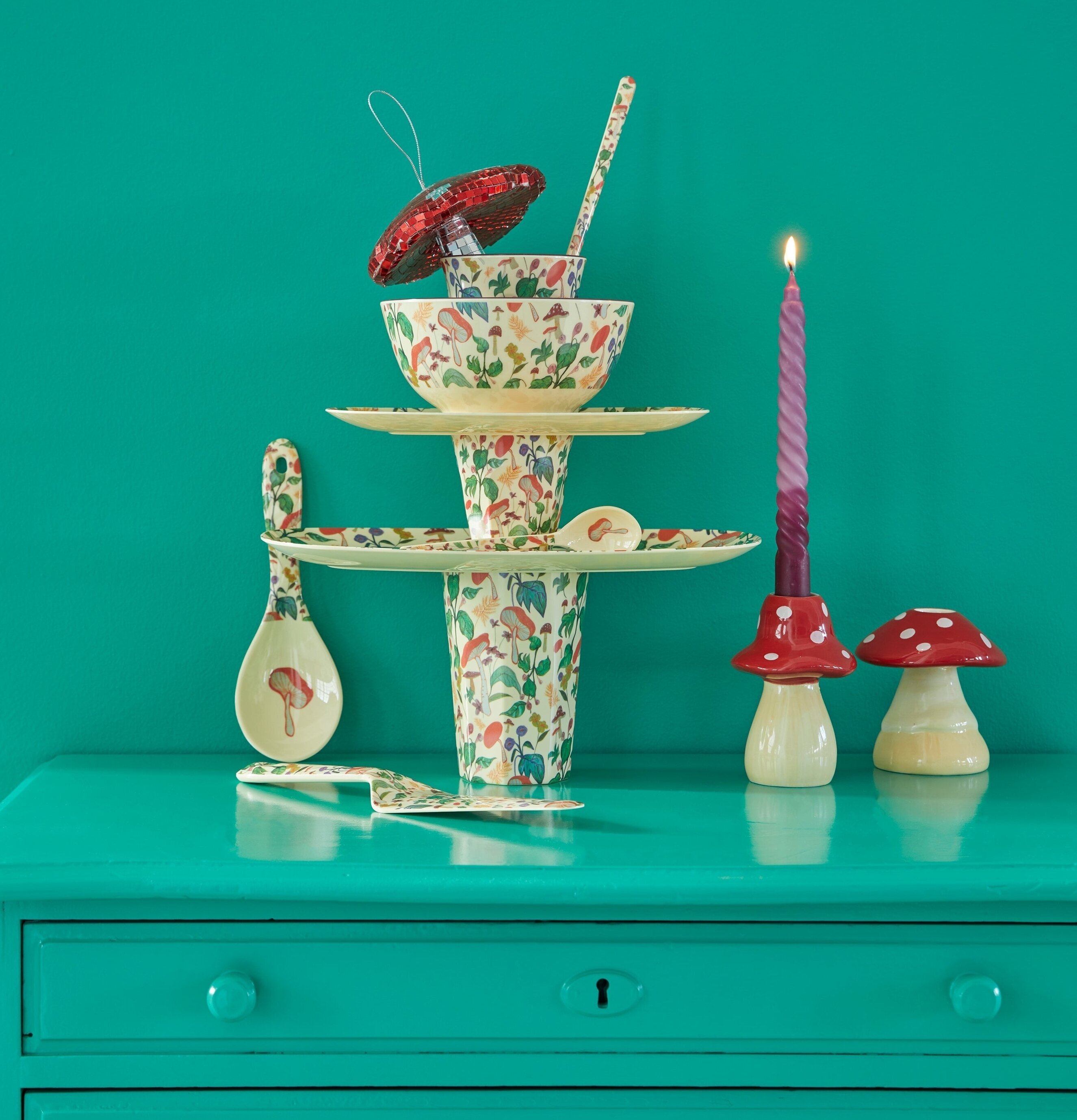 Ljusstake Mushroom Shape #2 från Rice på turkos byrå