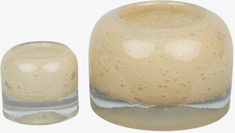 Bild av två eleganta ljuskoppar i harmonisk design