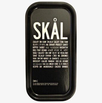 Bricka Skål från I Love Design med vit text på svart yta