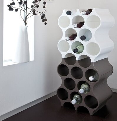 Set-up Vinställ Vit från Koziol i ett modernt, ljust rum