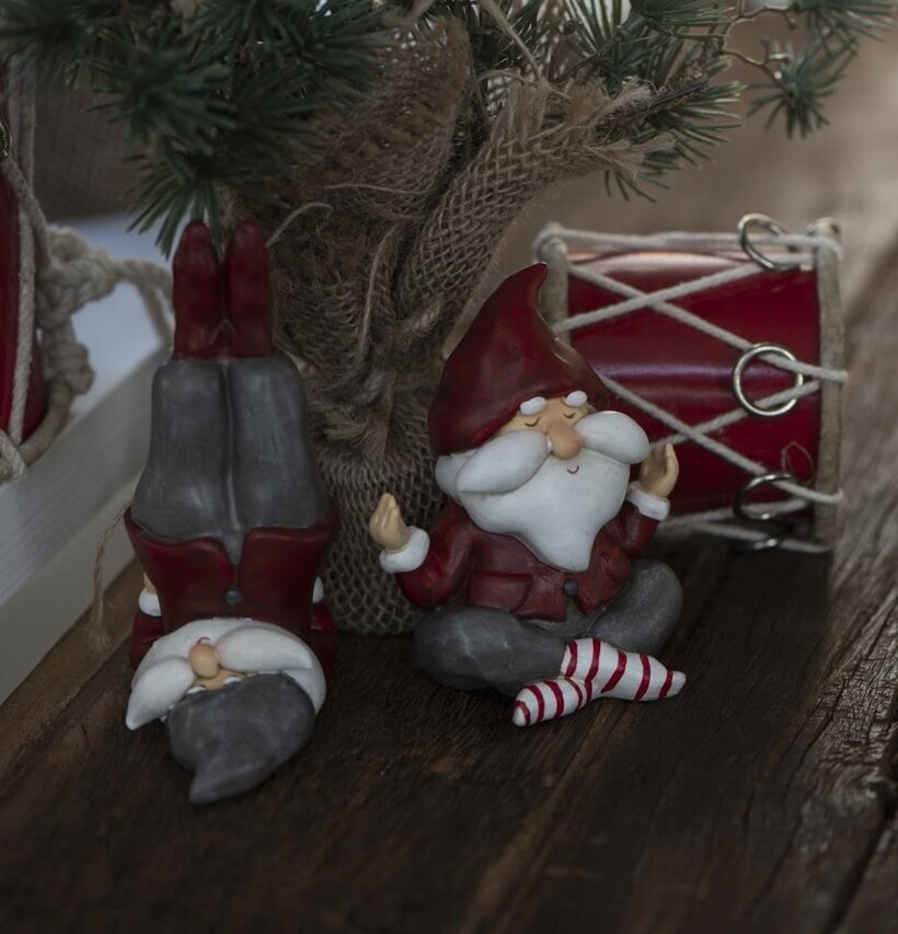 Tomte Yoga från IB Laursen: Jultomtar i yogapositioner