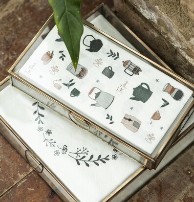 Glasbox Avlång Solitaire Mässing från IB Laursen på träbord