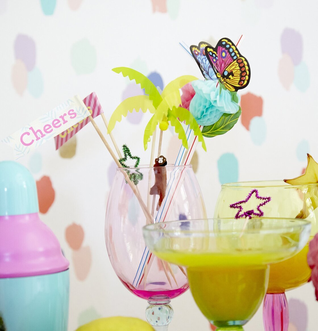 Cocktailglas Multi från Rice med färgglada dekorationer