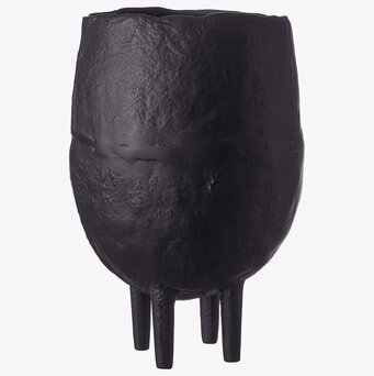 Naira Kruka Matt Svart från Wikholm Form med tre ben