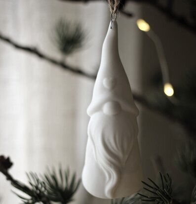 Tomte Hängande - Majas Cottage i gran, vit, rustik design