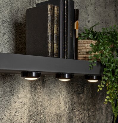 Puck LED Functional Svart 3-Pack från Star Trading under hylla