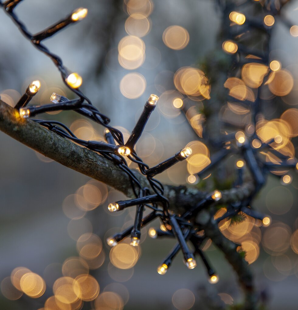 Ljusslinga Flashy 800 LED, 16 Meter från Star Trading runt gren