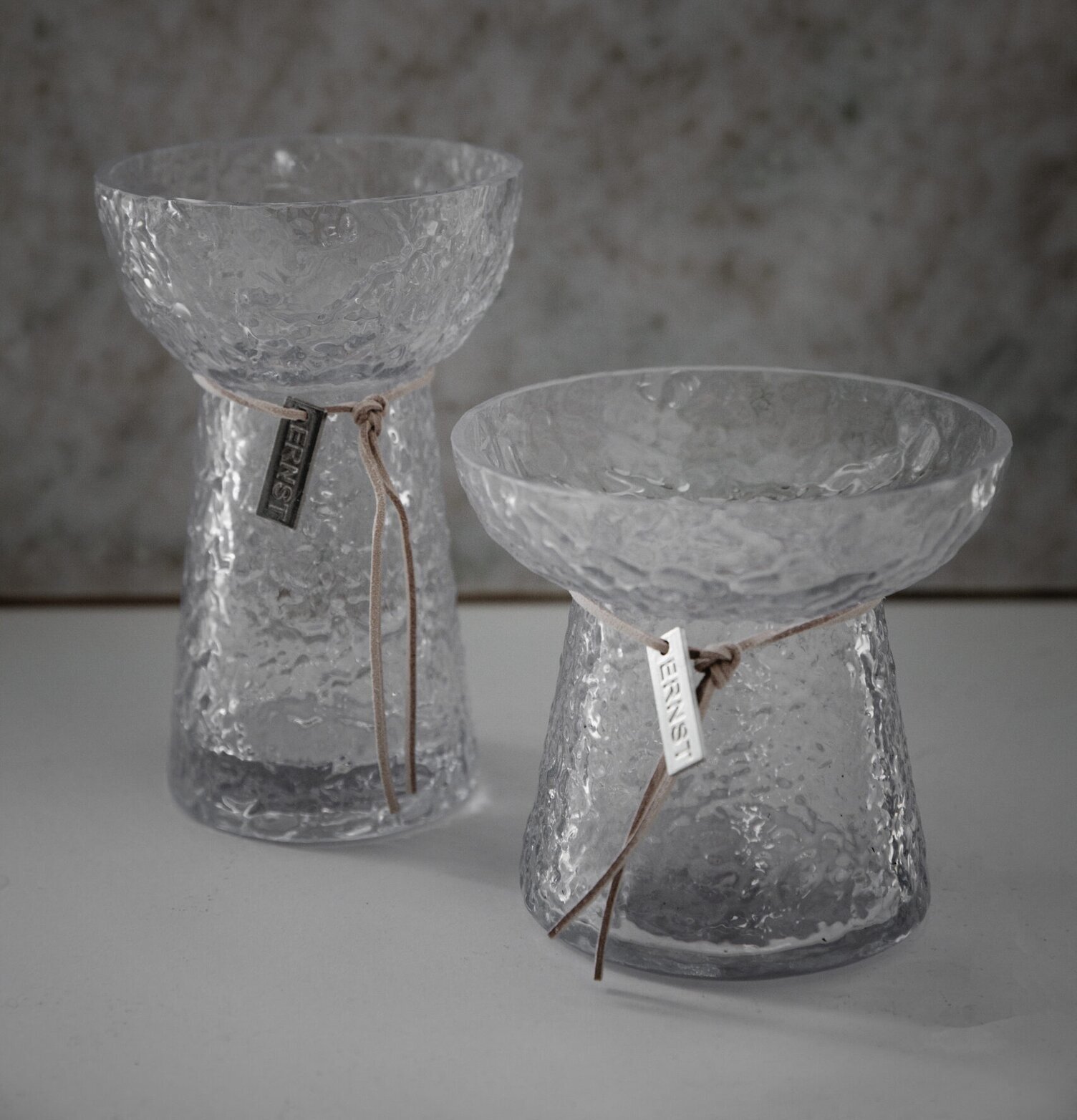 Lök/Hyacintvas Mönstrad Ernst från Ernst i två storlekar