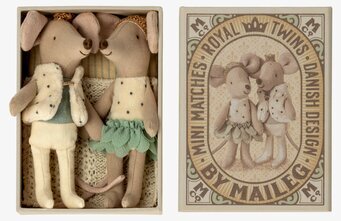 Royal Twins Mice Maileg från Maileg i kungliga outfits