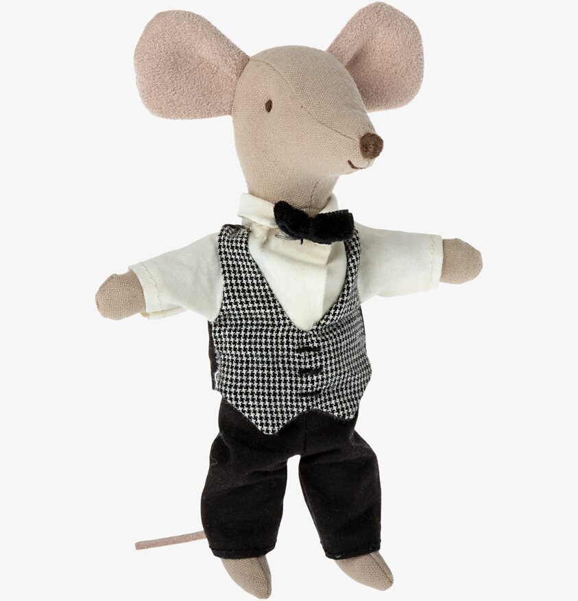 Waiter Mouse Maileg från Maileg, klädd i servitörsdräkt