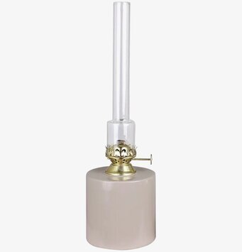 Fotogenlampa Rak Beige Stor från Strömshaga på rustikt bord