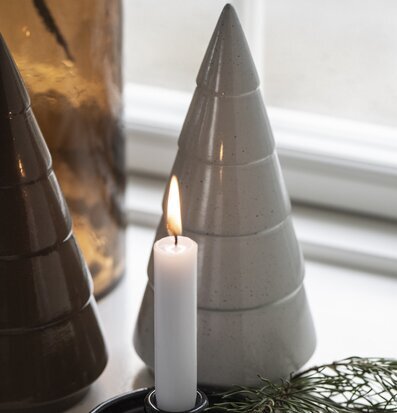 Gran Vit Stor från IB Laursen med ljusstake och grankvist