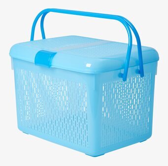 Picknickbag från Rice i ljusblå plast med perforerade sidor