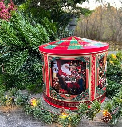 Bild av stämningsfull julmiljö med charmig speldosa