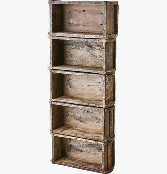 TREASURE Vägghylla Murstensform från Affari på vit vägg