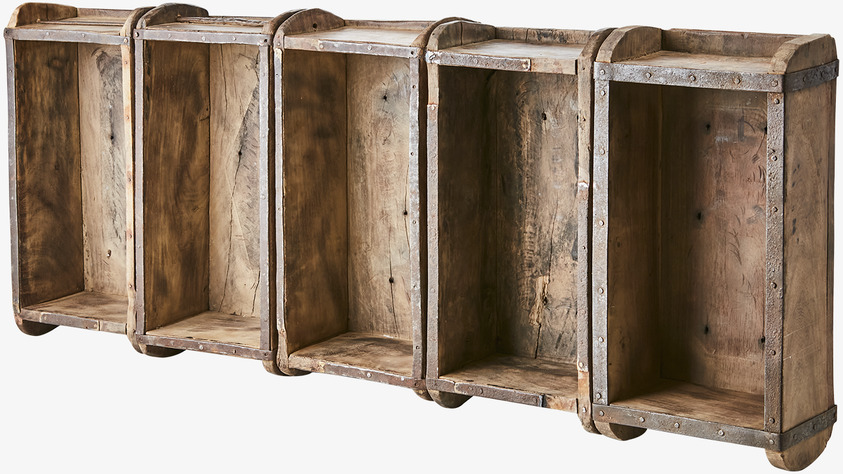 TREASURE Vägghylla Murstensform från Affari, trä och metall