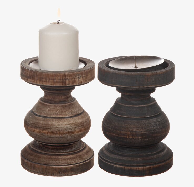 Ljusstake Trä Svarvad 15cm från Different Design med ljus
