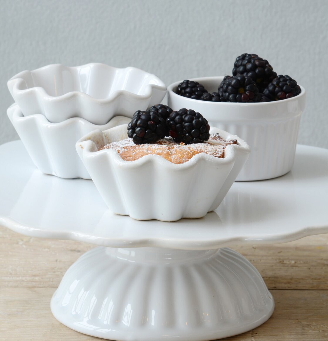 Muffinsform Mynte Pure White från IB Laursen på kakfat