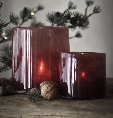 Bild av stämningsfull inredning med ljuslyktor