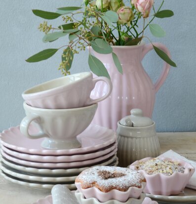 Muffinsform Mynte English Rose från IB Laursen på ett bord