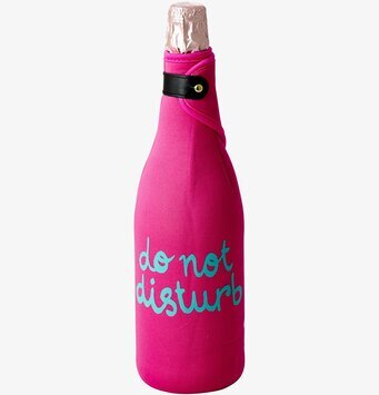 Vinkylare från Rice i cerise med texten do not disturb