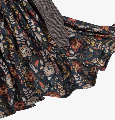 Bordslampa Argiro från Skitso med blommig mönstrad skärm