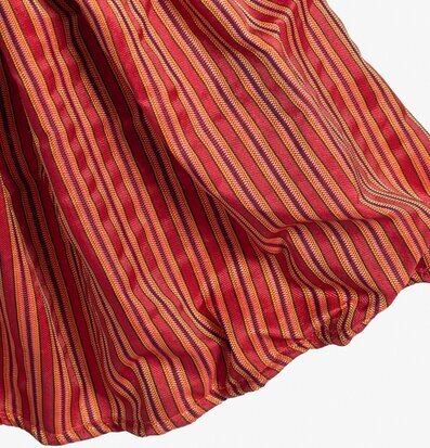 Bordslampa Fredy från Skitso med färgglad randig lampskärm