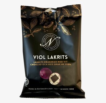 Bild av elegant förpackning med lakrits och choklad