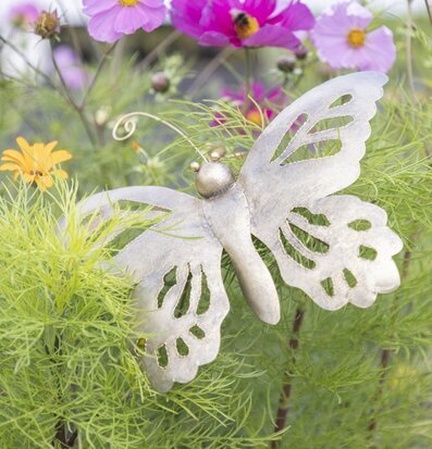 Fjäril Vägg Hamrad Plåt Raw 38x26 cm från Different Design