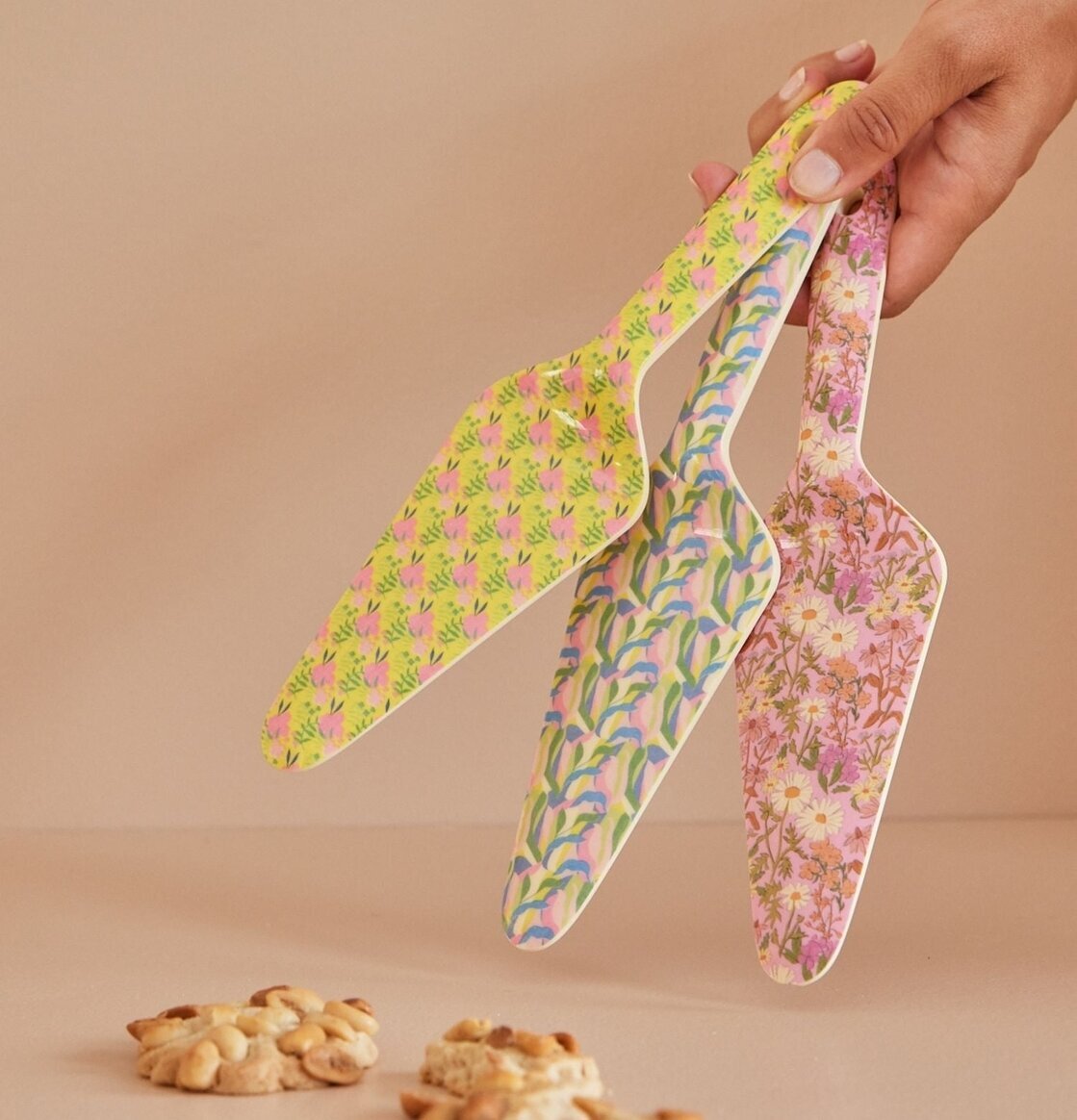 Tårtspade - Flower Me Happy från Rice med färgglada mönster