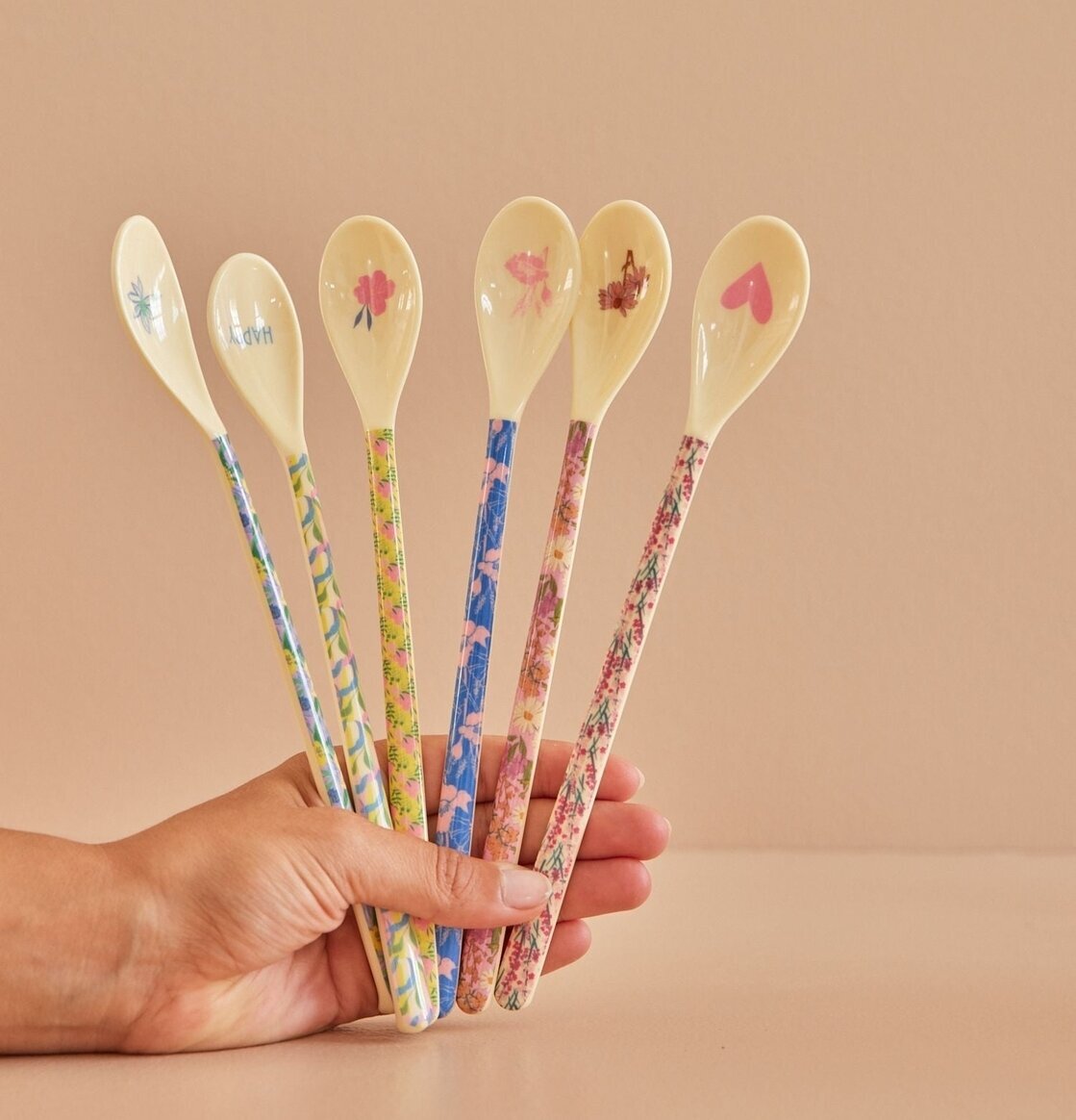 Långa Skedar - Flower Me Happy från Rice i olika mönster