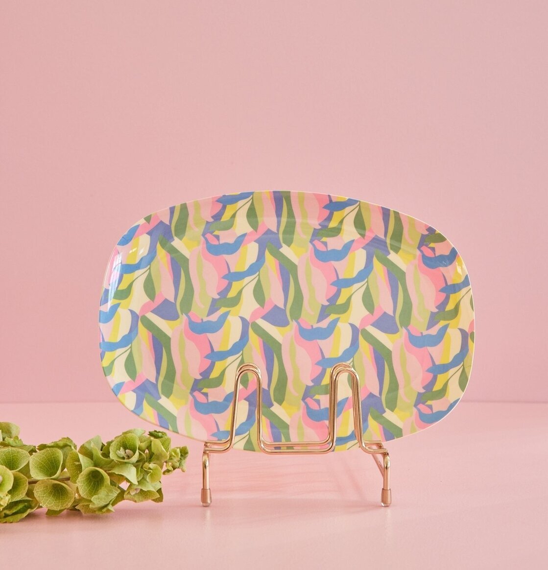 Tallrik Jungle Fever Print från Rice med livligt mönster