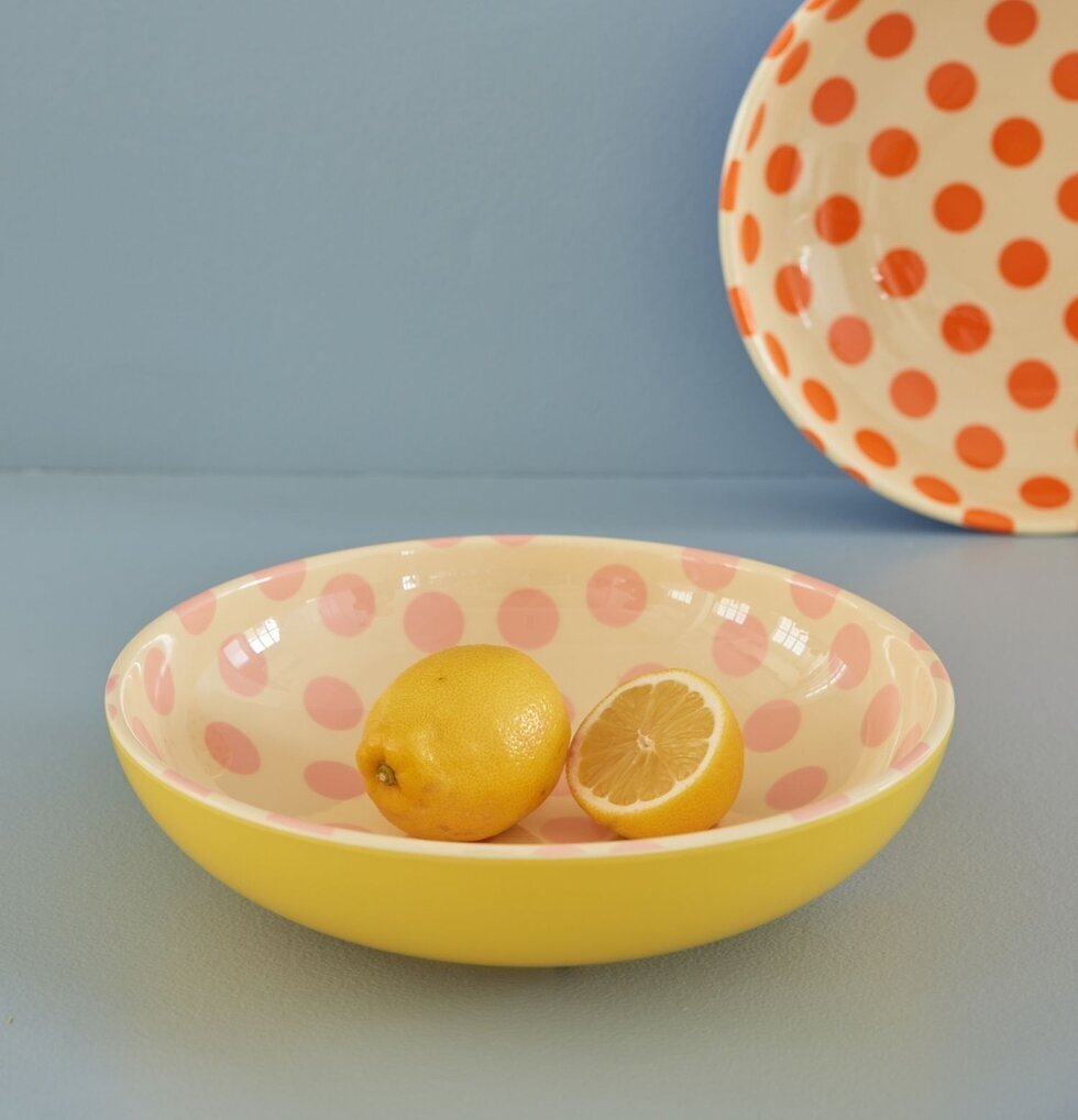 Salladsskål Large Soft Pink från Rice med citroner