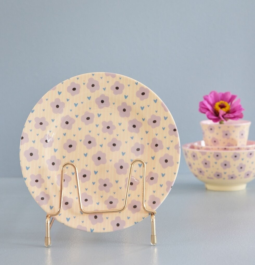 Assiett Flowers Print från Rice med blommigt mönster